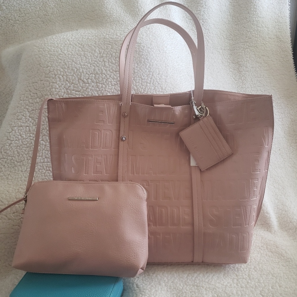 STEVE MADDEN 3 PIECE PINK EMBOSSED TOTE